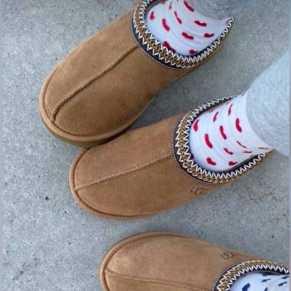 UGG Women’s Tasman Slippers chestnut Size 7.5